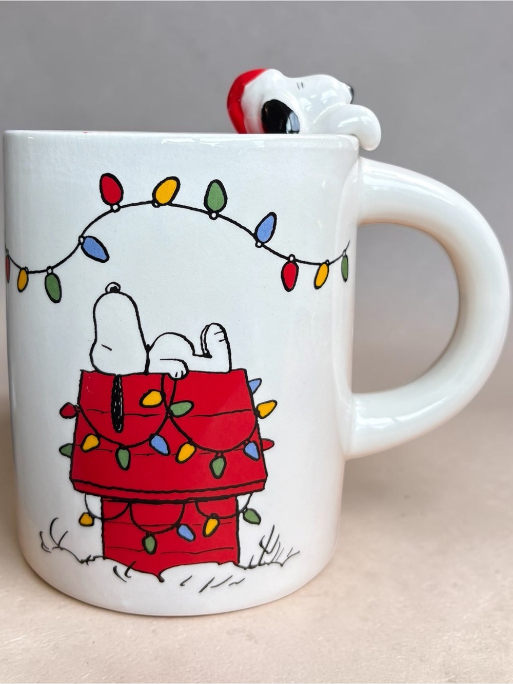 Peanuts Snoopy Christmas Mug Doghouse Holiday Lights Ceramic Mug 3D Charm 20oz